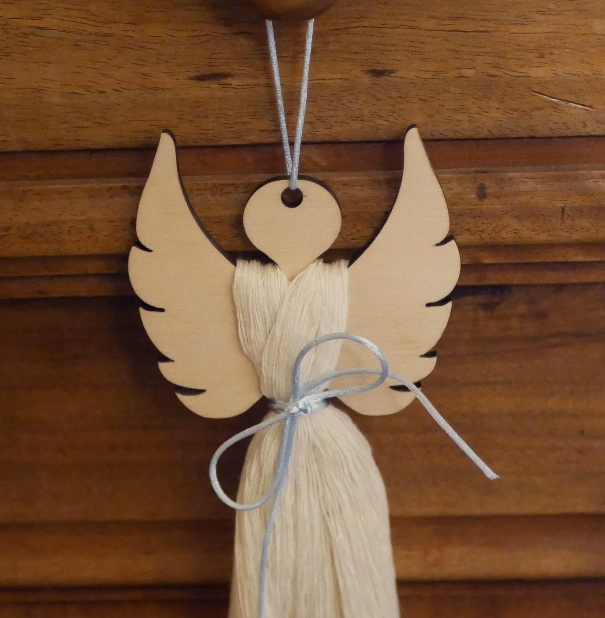 Houten engel om op te hangen als doe-het-zelf pop 