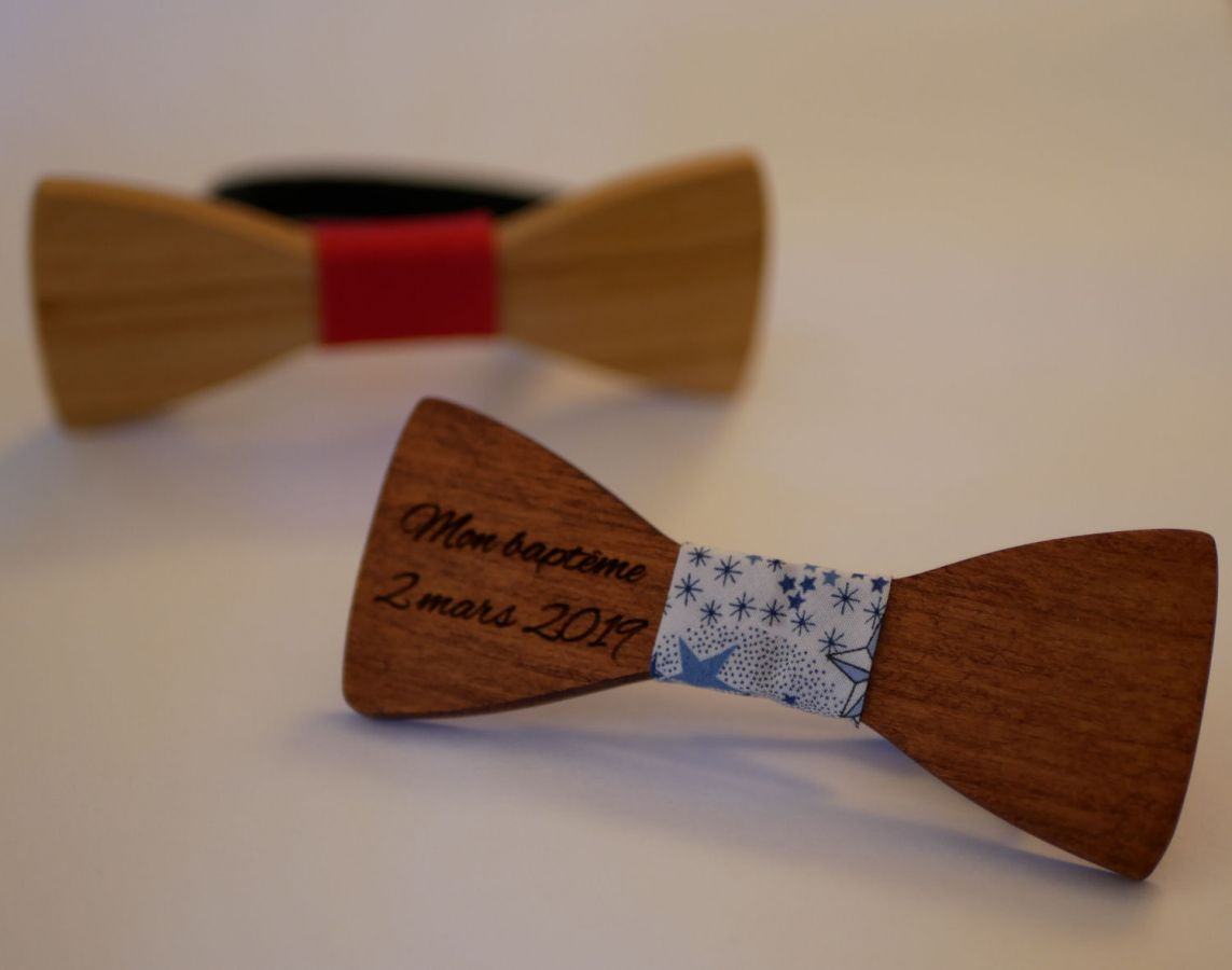 Houten strik met Liberty en houten lint, aanpasbaar