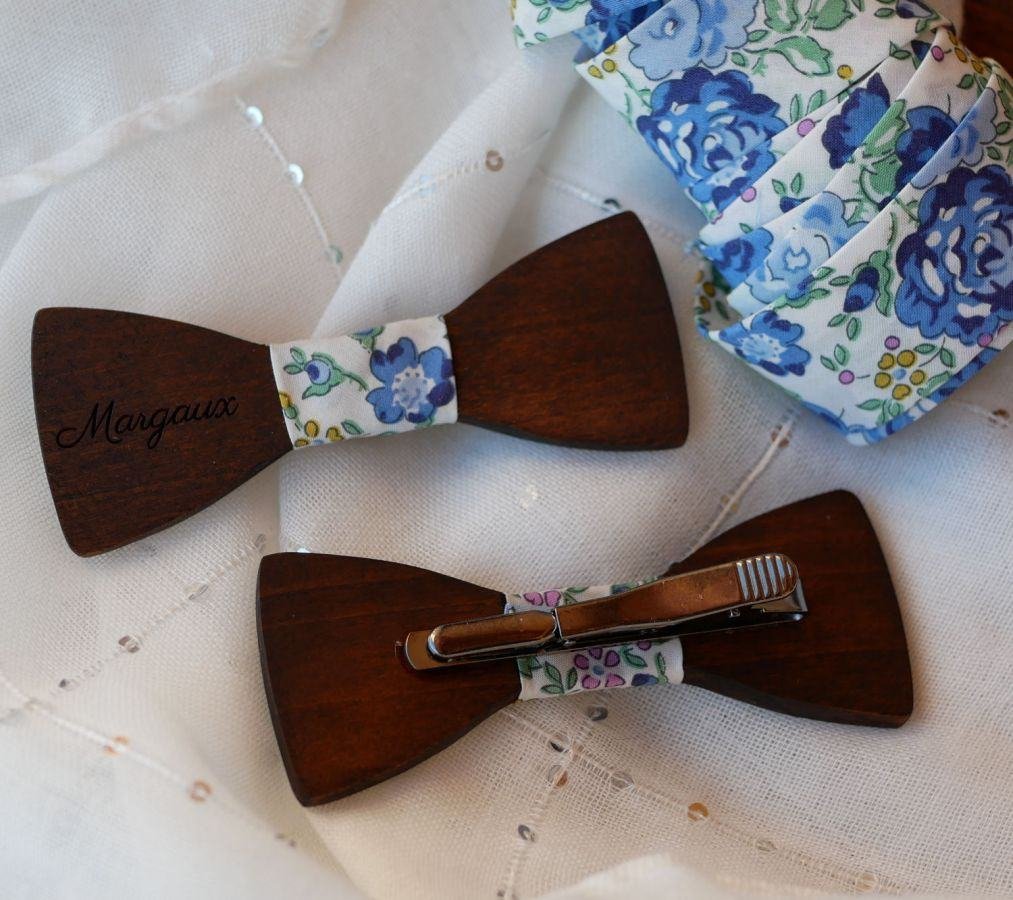 Houten strik met Liberty en houten lint, aanpasbaar