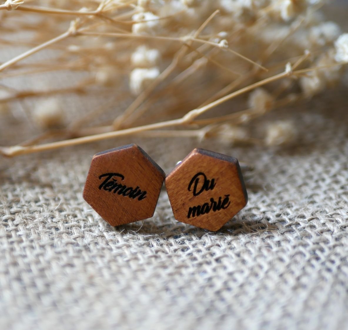 Zeshoekige houten manchetknopen om te personaliseren