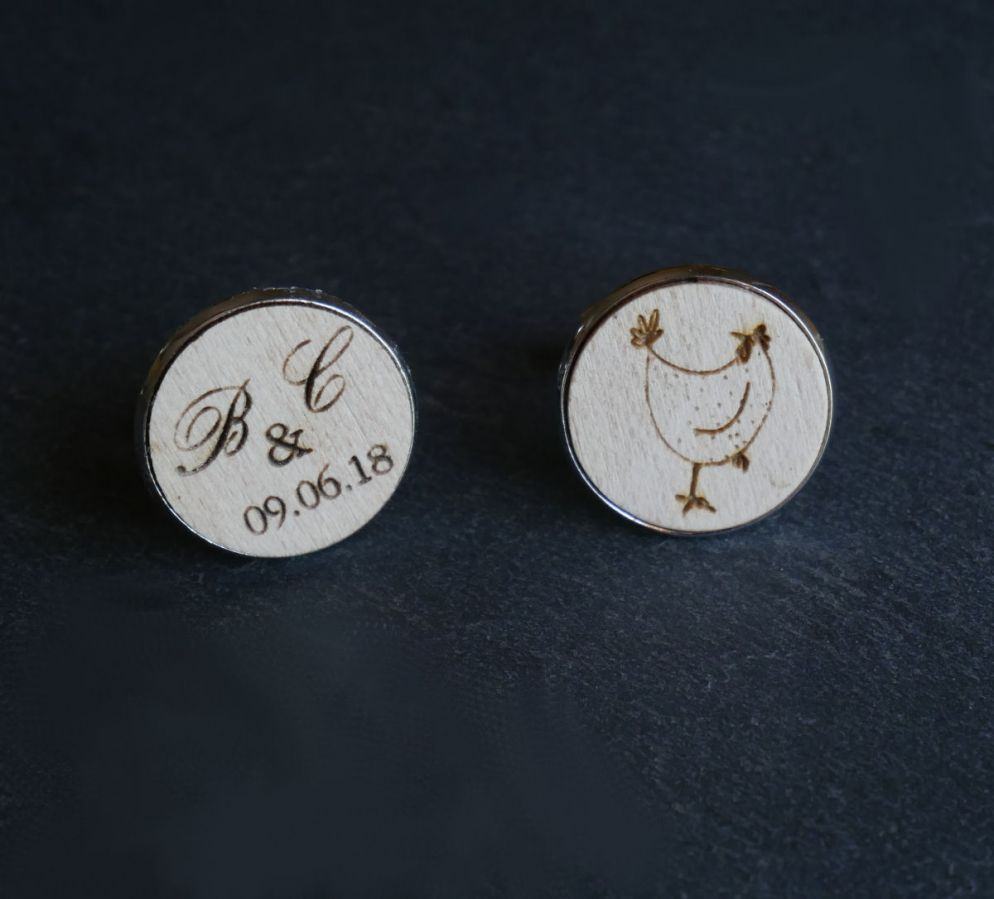 Manchetknopen cabochonset met gegraveerd ontwerp