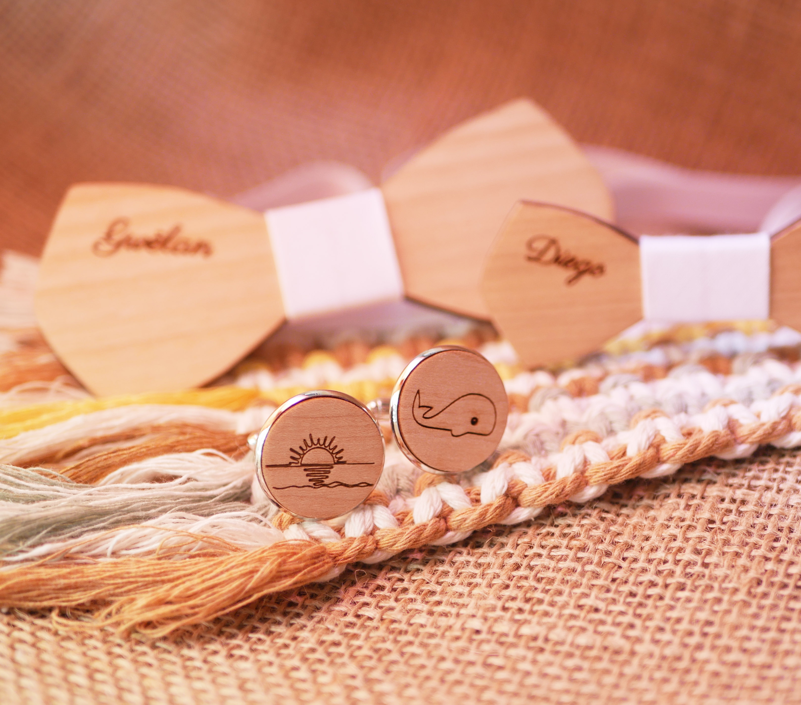 Manchetknopen cabochonset met gegraveerd ontwerp