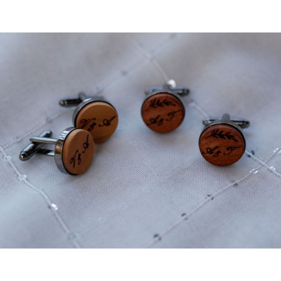 Houten manchetknopen set in donker staal 16mm personaliseerbaar