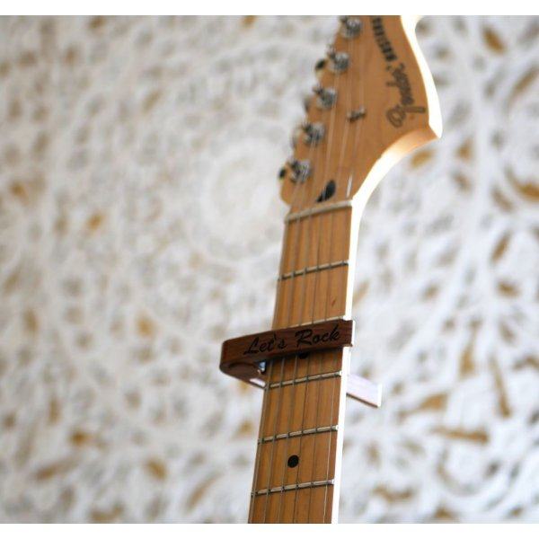 Gegraveerde aluminium gitaarkap om te personaliseren