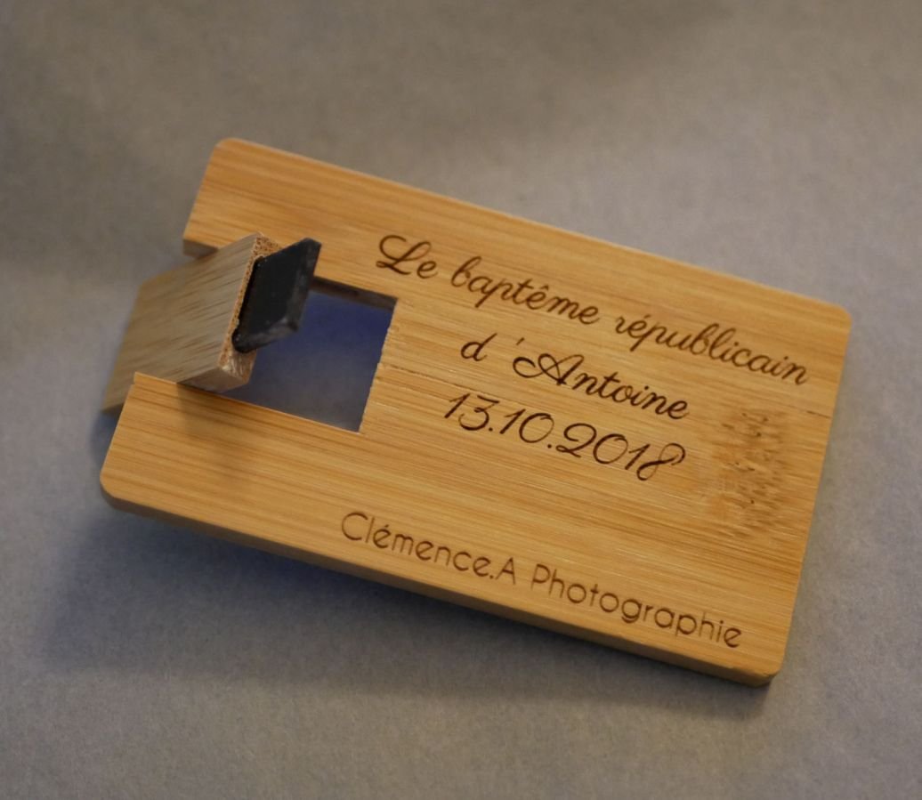 32 GB USB-sleutel Kaart van gecarboniseerd bamboehout, te personaliseren door gravure