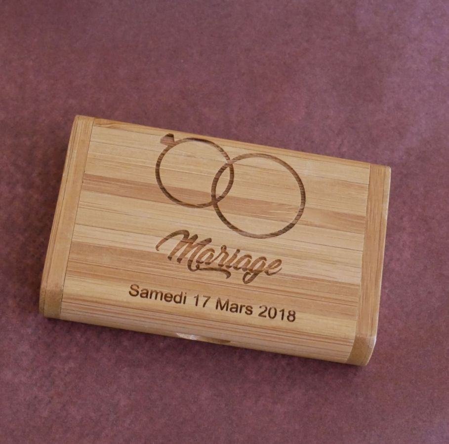 32 GB 2.0 bamboe USB-stick in aangepast etui