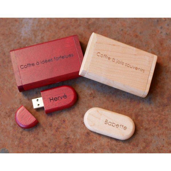 32 GB 3.0 USB-stick van rood hout in gravuredoosje