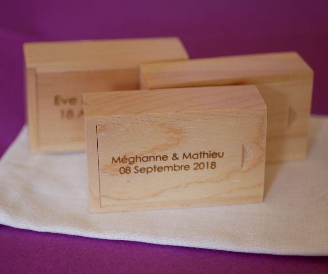 32GB Usb-stick in een maple box om te personaliseren