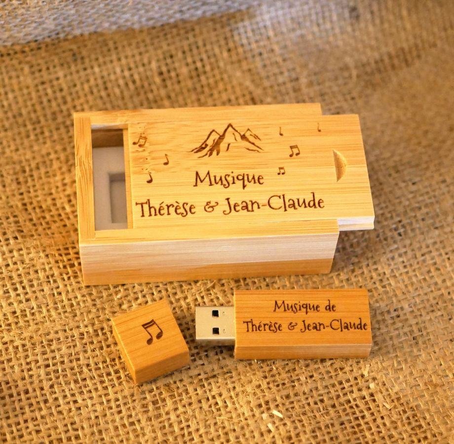 32 GB USB 3.0-sleutel in een bamboe doos die kan worden gepersonaliseerd door gravure 
