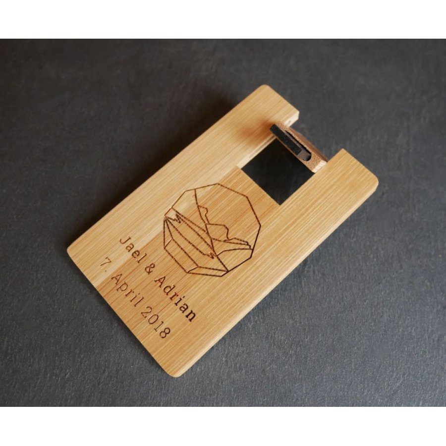 32 GB USB-sleutel Kaart van gecarboniseerd bamboehout, te personaliseren door gravure