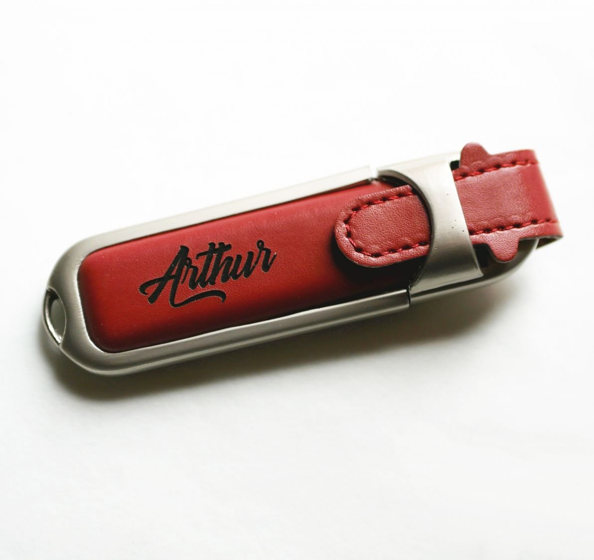 32Gb USB-sleutel in bruin lederen etui om te personaliseren
