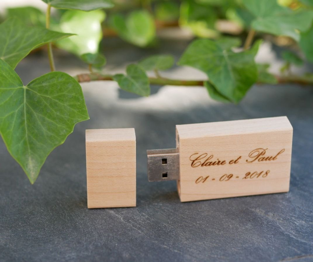 32 GB houten USB-sleutel, rechthoekig, te personaliseren door gravure