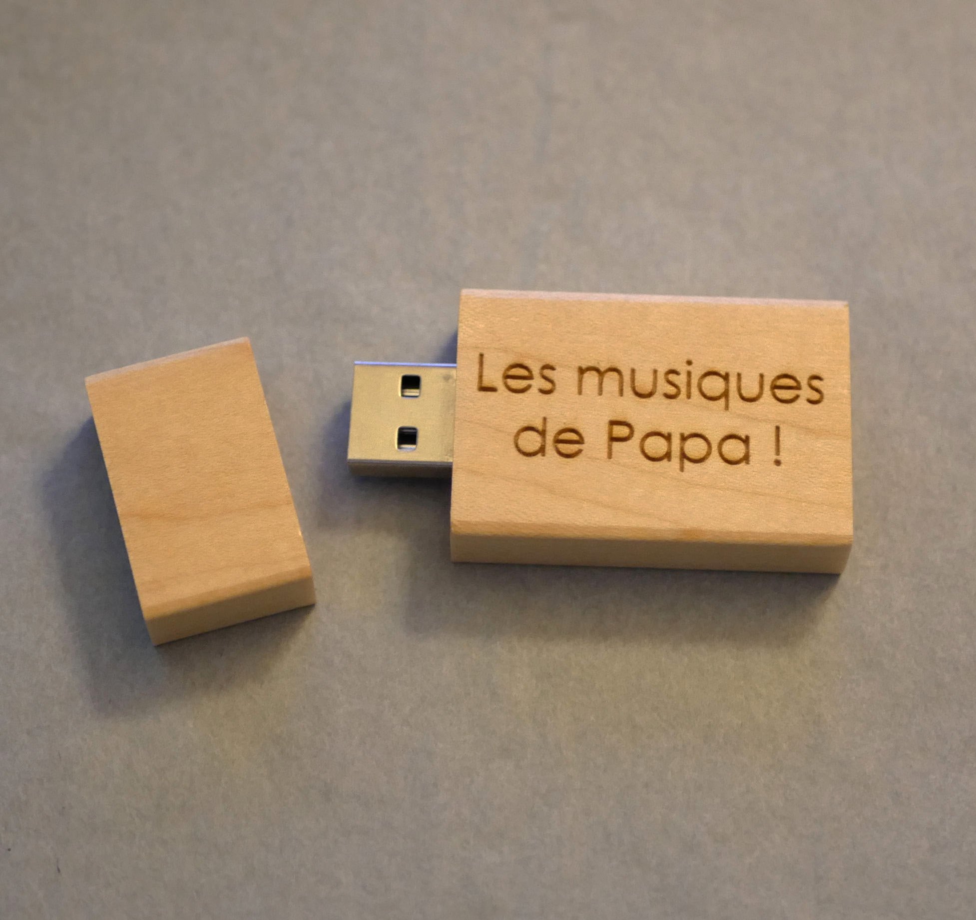 32 GB houten USB-sleutel, rechthoekig, te personaliseren door gravure
