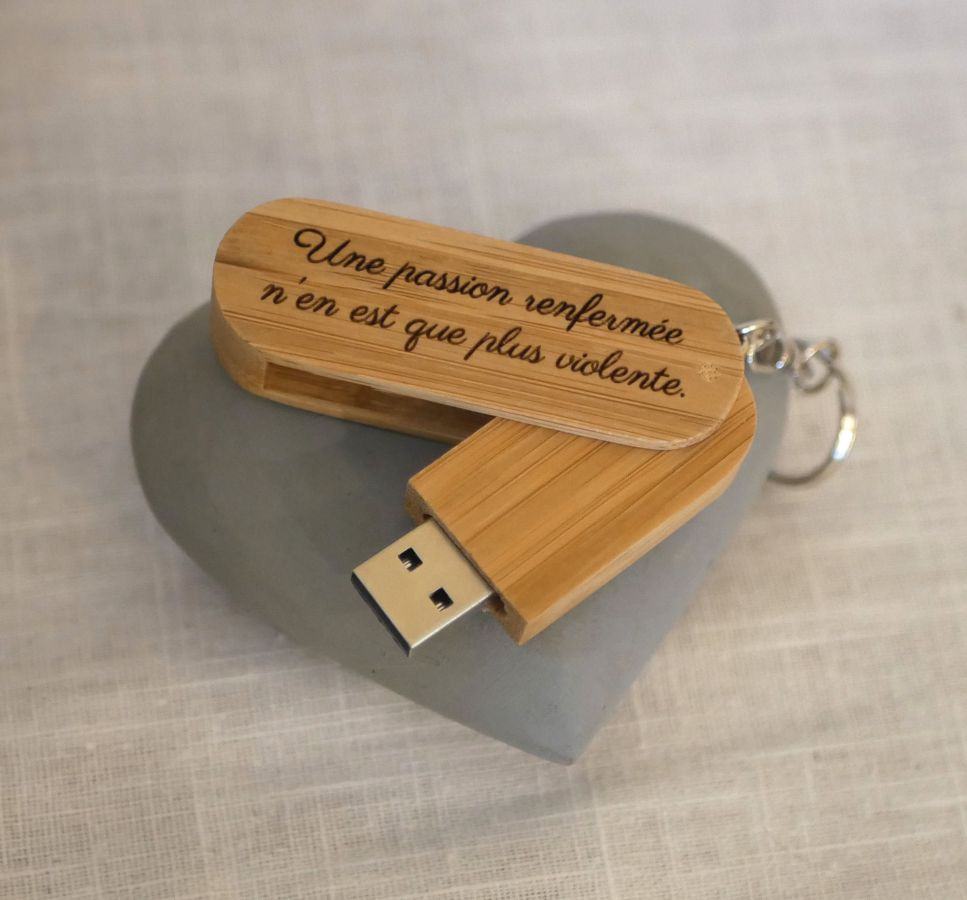 32 GB Bamboo USB sleutelhanger te graveren en te personaliseren