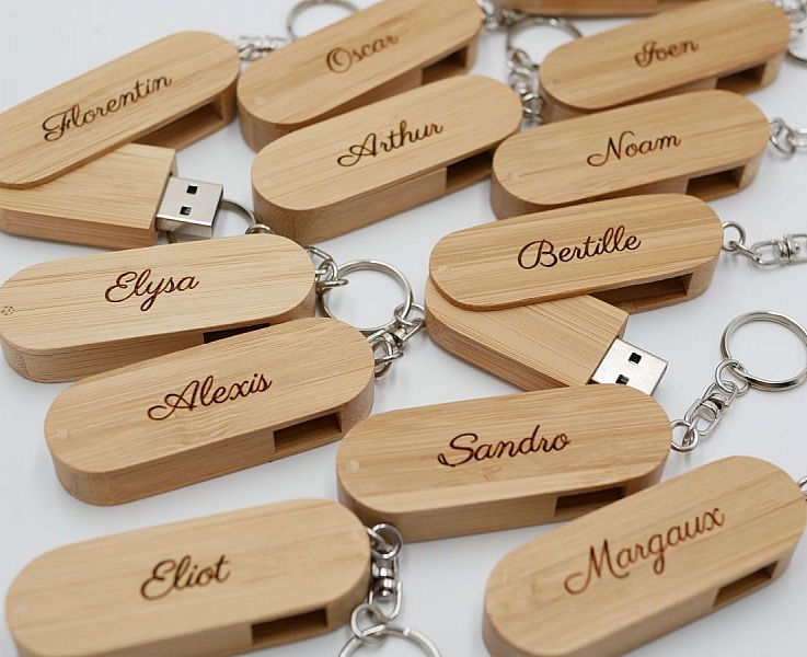 32 GB Bamboo USB sleutelhanger te graveren en te personaliseren