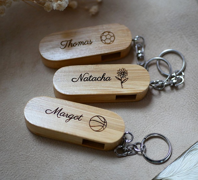 32 GB Bamboo USB sleutelhanger te graveren en te personaliseren