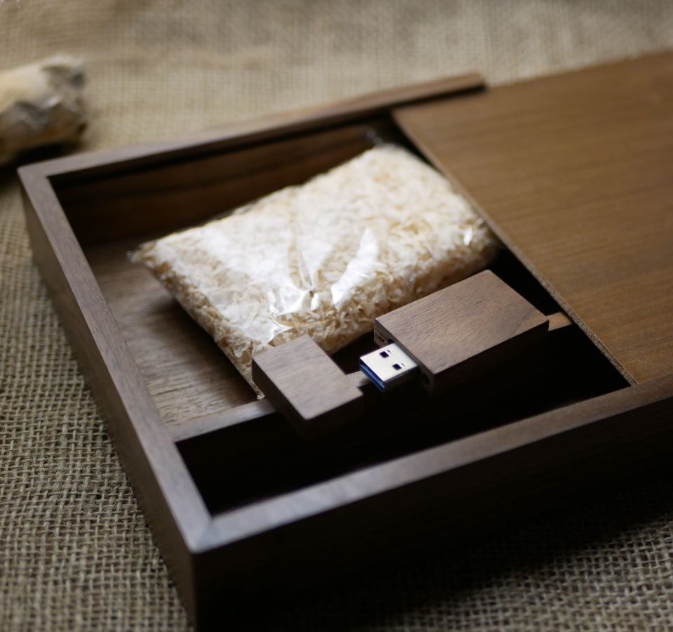 Walnoot hout 3.0 USB flash drive en fotohoesje, 32 GB, aanpasbaar