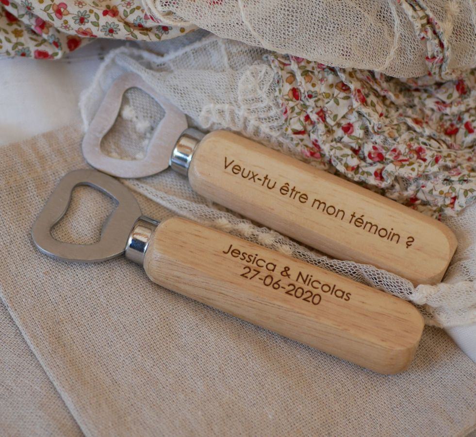Gegraveerde houten flesopener om te personaliseren, huwelijkscadeau 