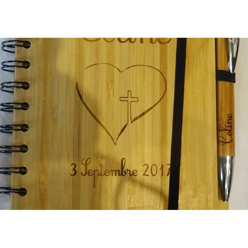Houten gastenboek voor doop of religieuze ceremonie
