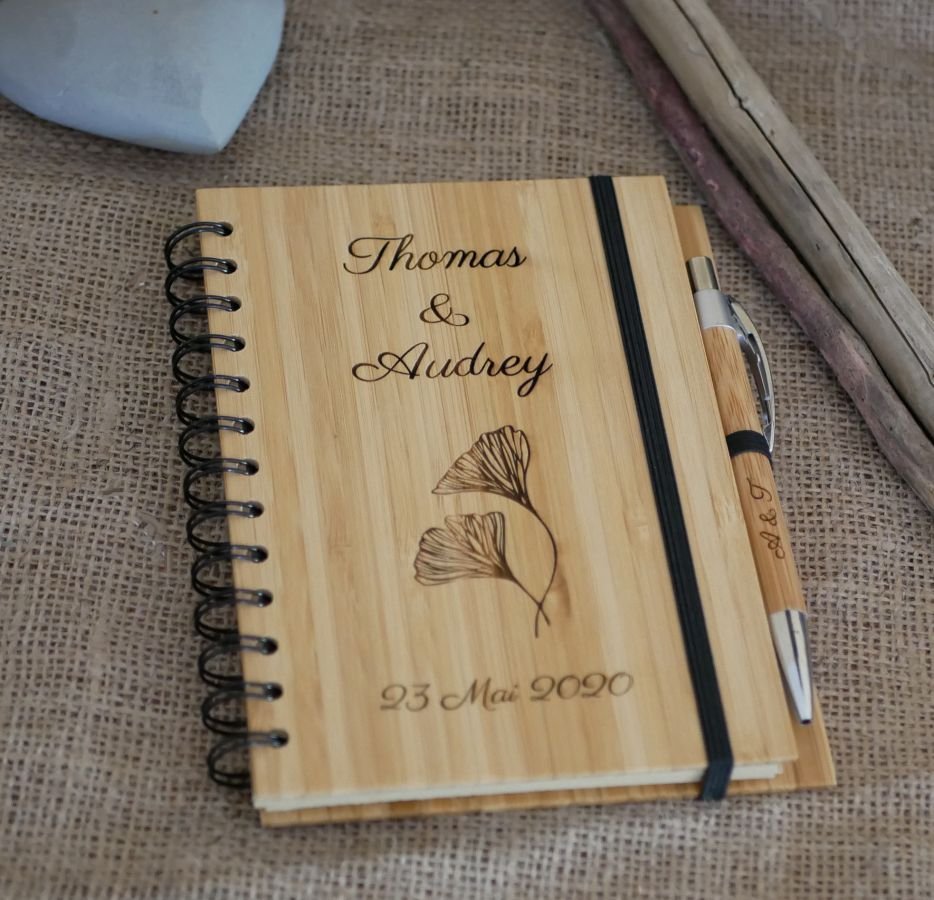 Houten gastenboek voor bruiloft of ceremonie om te personaliseren