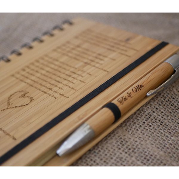 Houten gastenboek voor bruiloft of ceremonie om te personaliseren