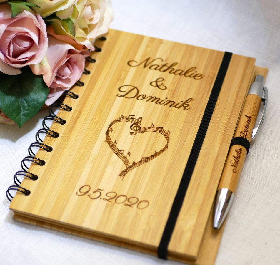 Houten gastenboek voor bruiloft of ceremonie om te personaliseren