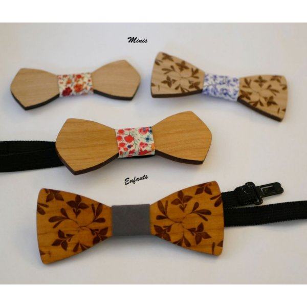 Houten mini strikje voor kinderen gegraveerd met bloemen, te personaliseren met hetzelfde model voor kinderen en mannen