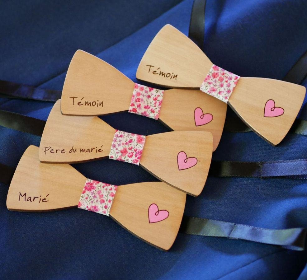 Houten vlinderdas met gegraveerd en geschilderd hart, te personaliseren made in France