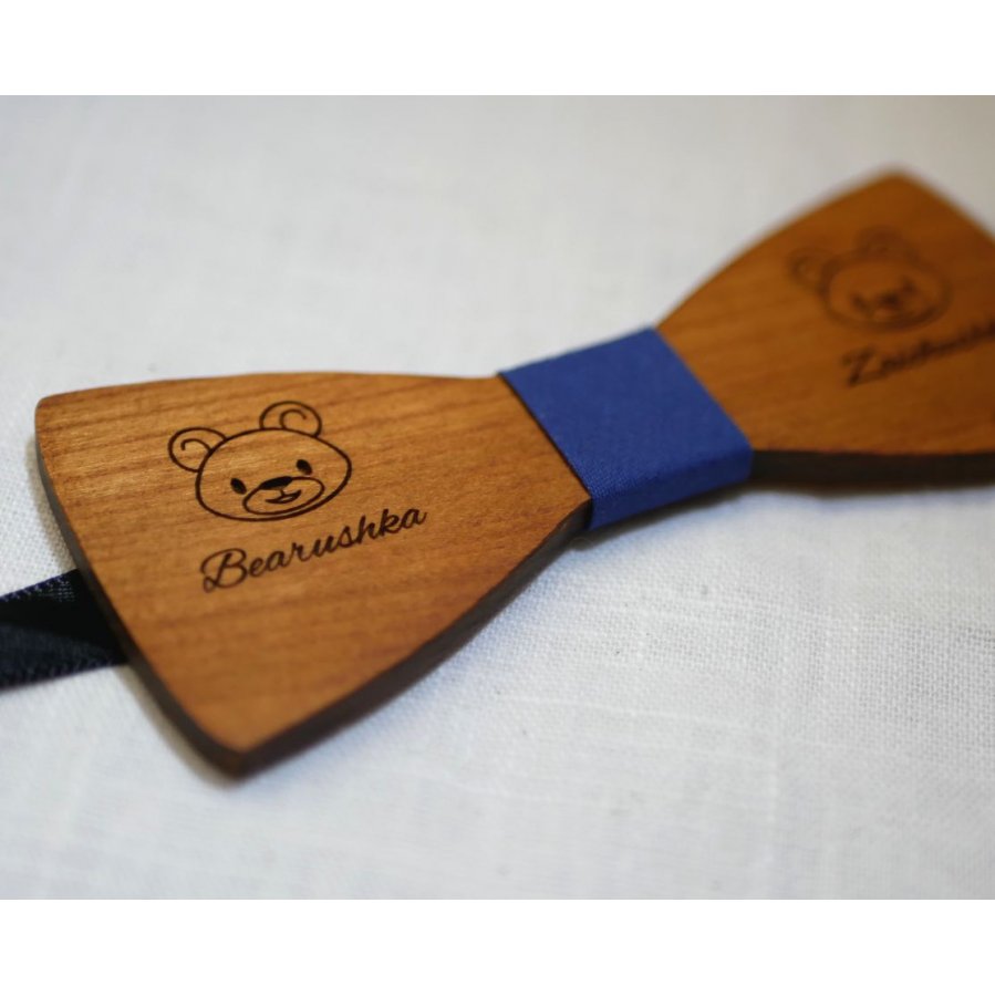 Houten vlinderdas met ontwerp naar keuze gegraveerd made in France