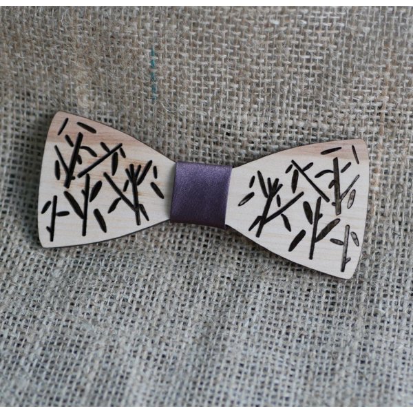 Frans houten strikje met bamboe versiering 