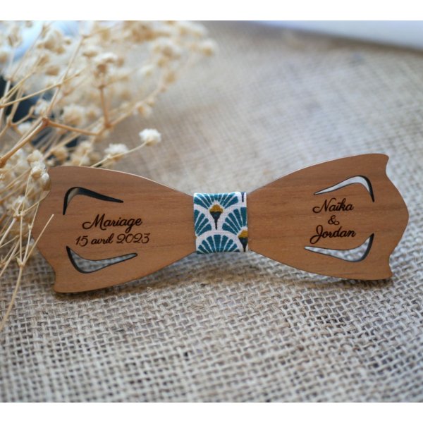 Houten trompe l'oeil strik om te personaliseren