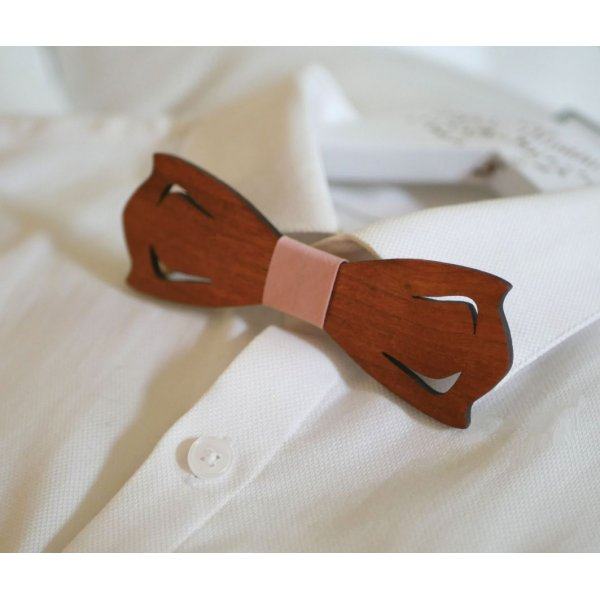 Houten trompe l'oeil strik om te personaliseren