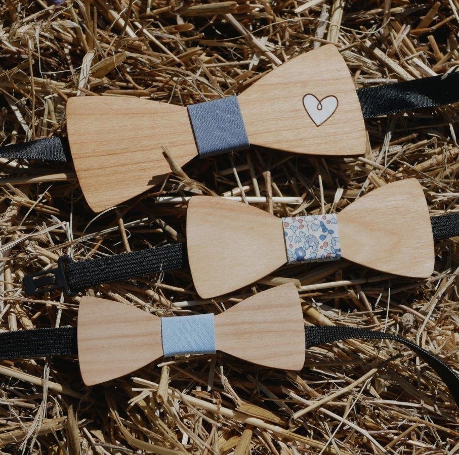 Gepersonaliseerde kinderstrik in licht hout gemaakt in Frankrijk