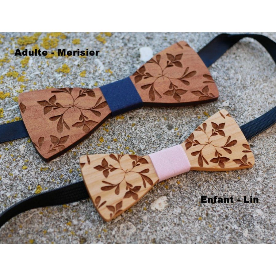 Houten vlinderdasje voor kinderen, gegraveerd met bloemen, te personaliseren, passend bij het herenmodel