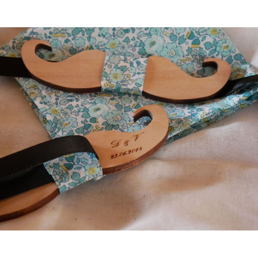 Kersenhout Moustache strik om te personaliseren made in France