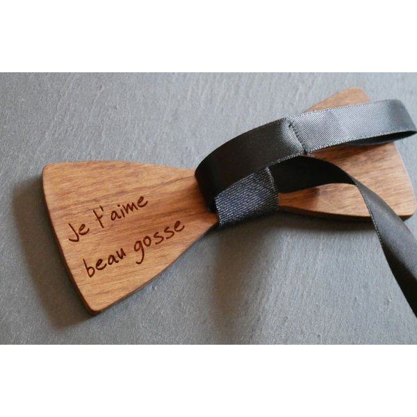 Gegraveerd houten polka dot strikje om te personaliseren