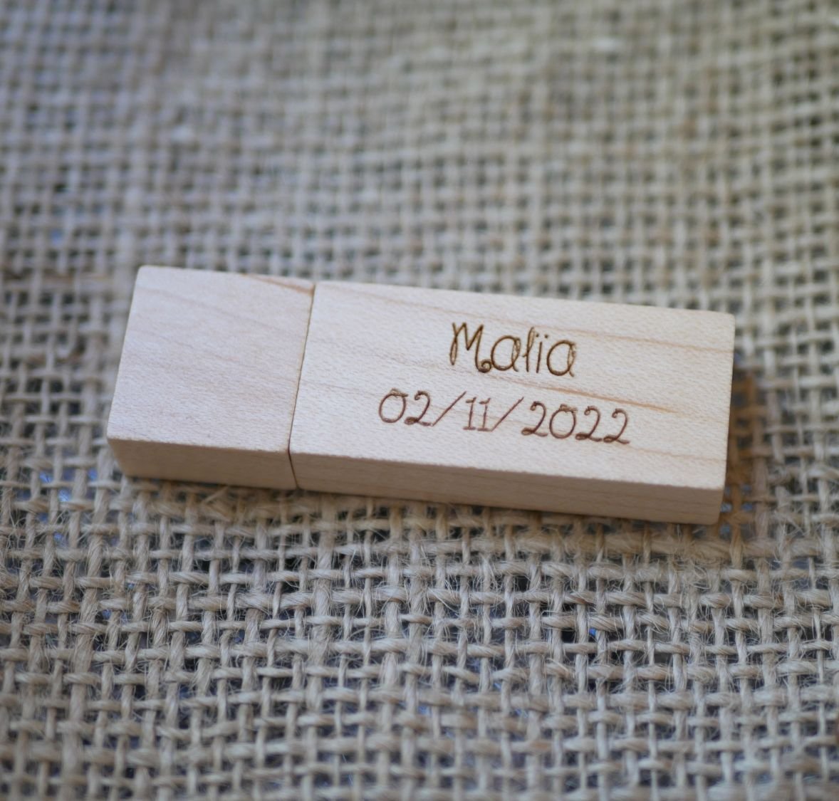 Kleine gegraveerde licht houten USB sleutel om te personaliseren 32Gb 2.0