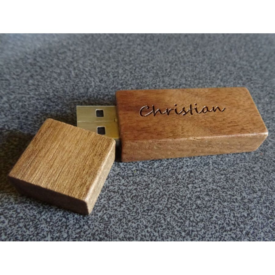 Kleine gegraveerde walnoothouten USB-sleutel om te personaliseren