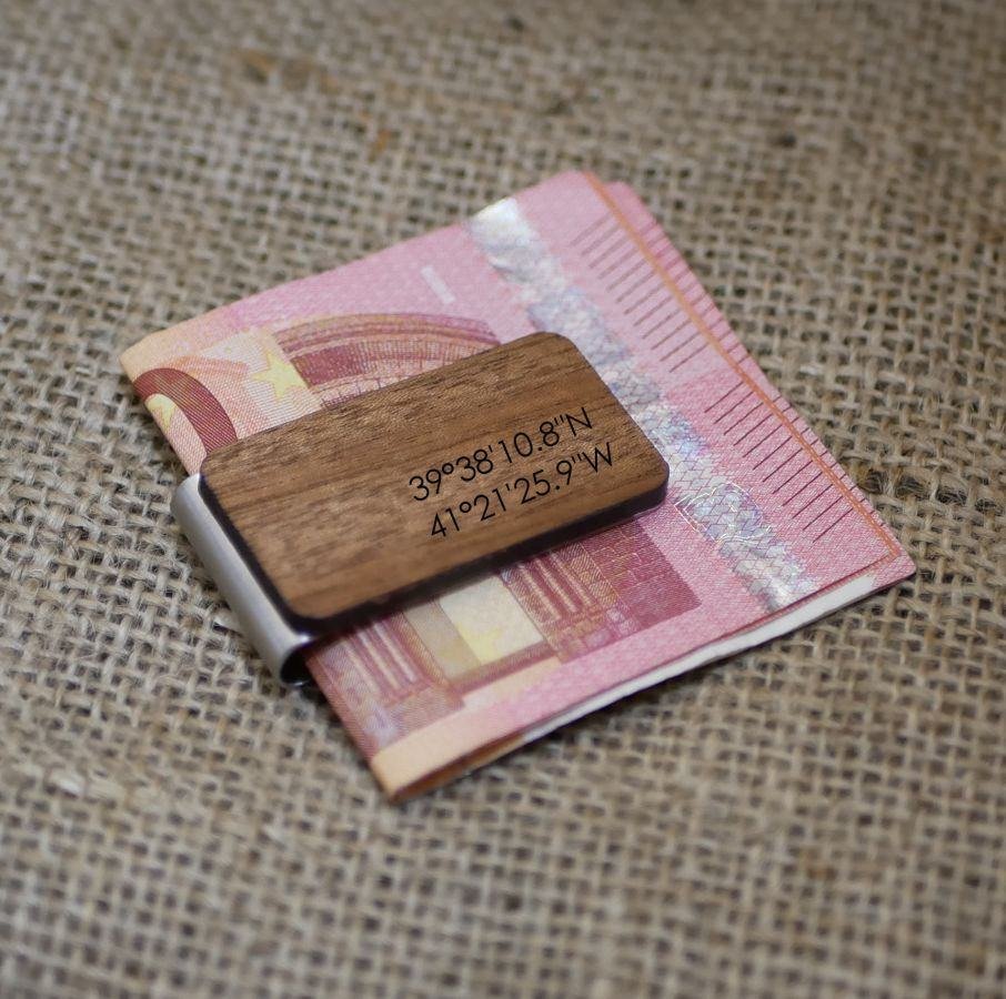 Gegraveerde houten geldclip om te personaliseren