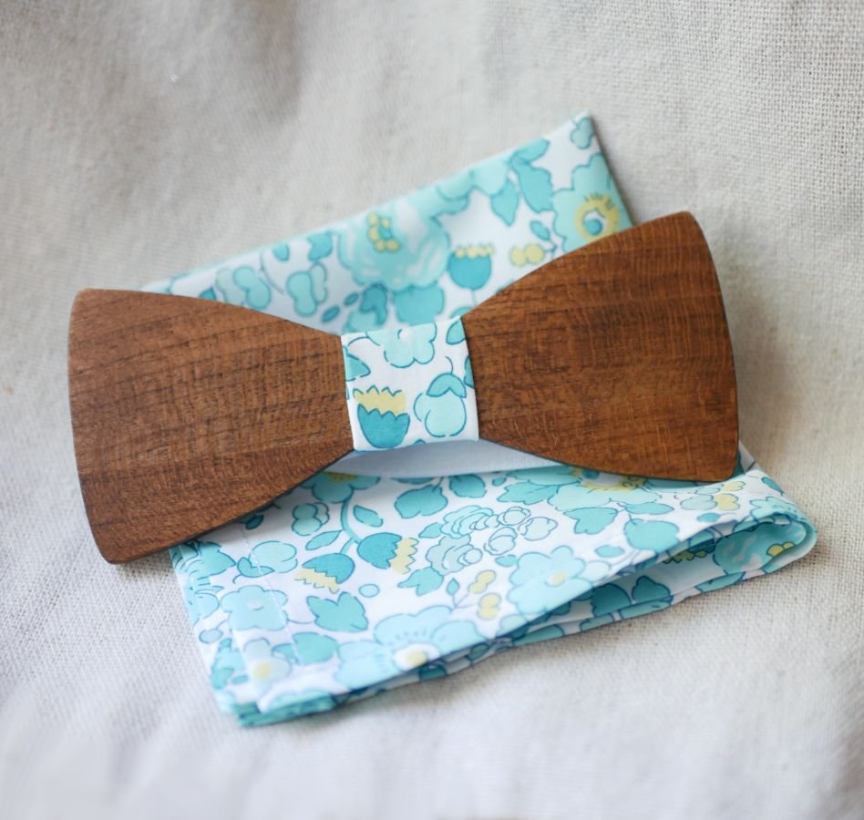 Liberty Betsy Muntgroen Houten Strik Etui