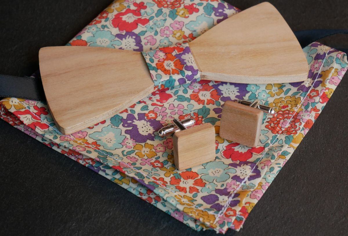 Liberty L12 clutch bag en houten strik, personaliseerbaar