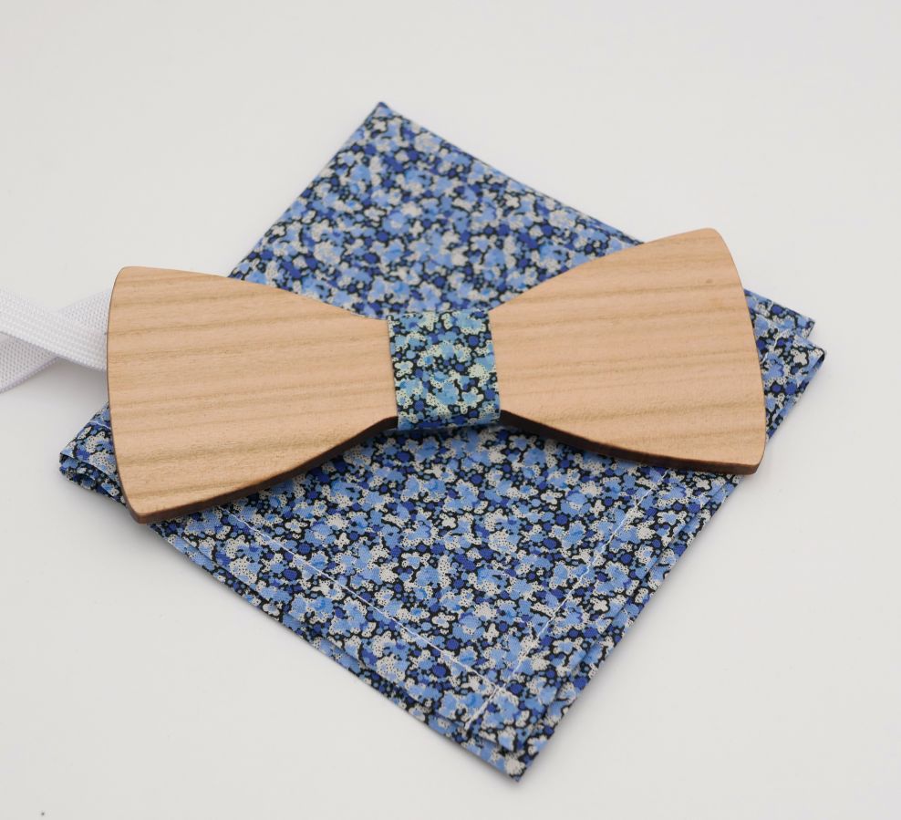 Liberty Pepper Blauw zakje + scrunchie + personaliseerbaar houten strikje