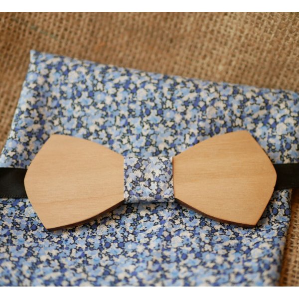 Liberty Pepper Blauw zakje + scrunchie + personaliseerbaar houten strikje