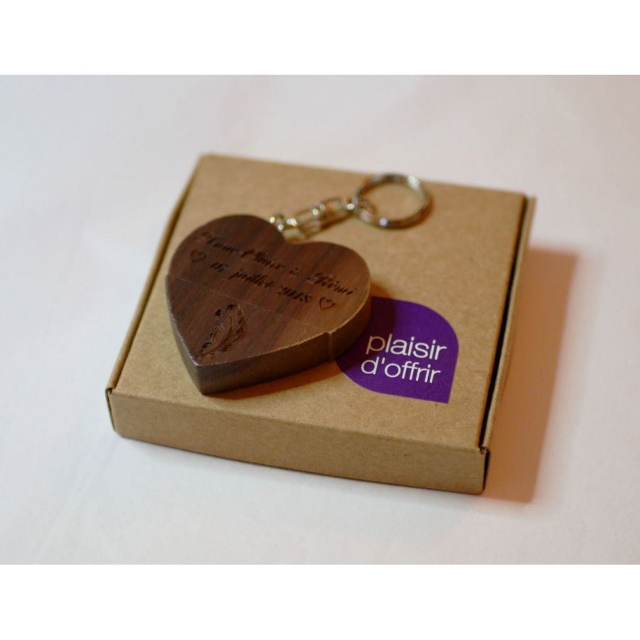 Hartvormige USB-sleutelhanger van donker hout om te personaliseren met een gravure