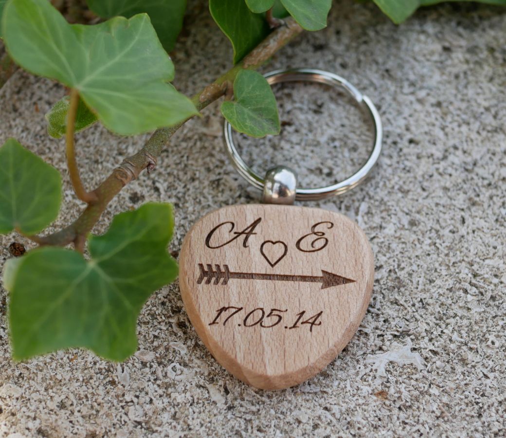 Houten sleutelhanger Hart te personaliseren door gravure