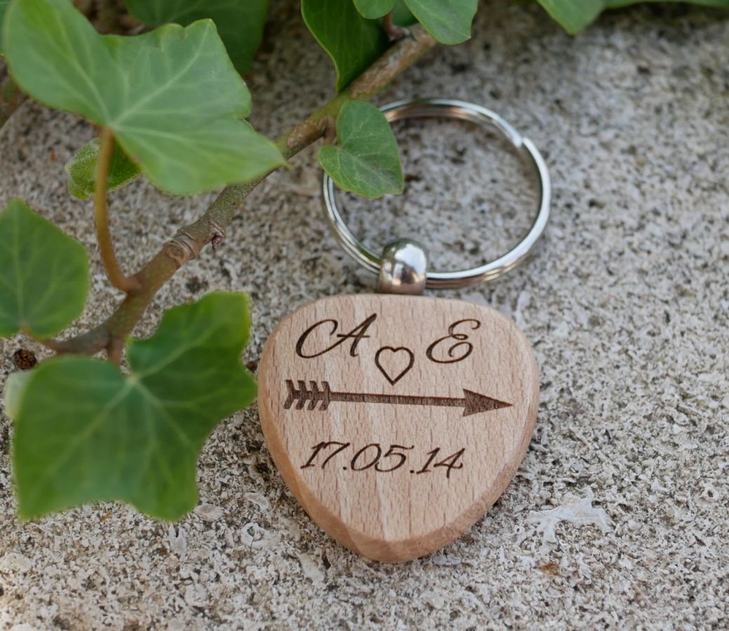 Houten sleutelhanger Hart te personaliseren door gravure