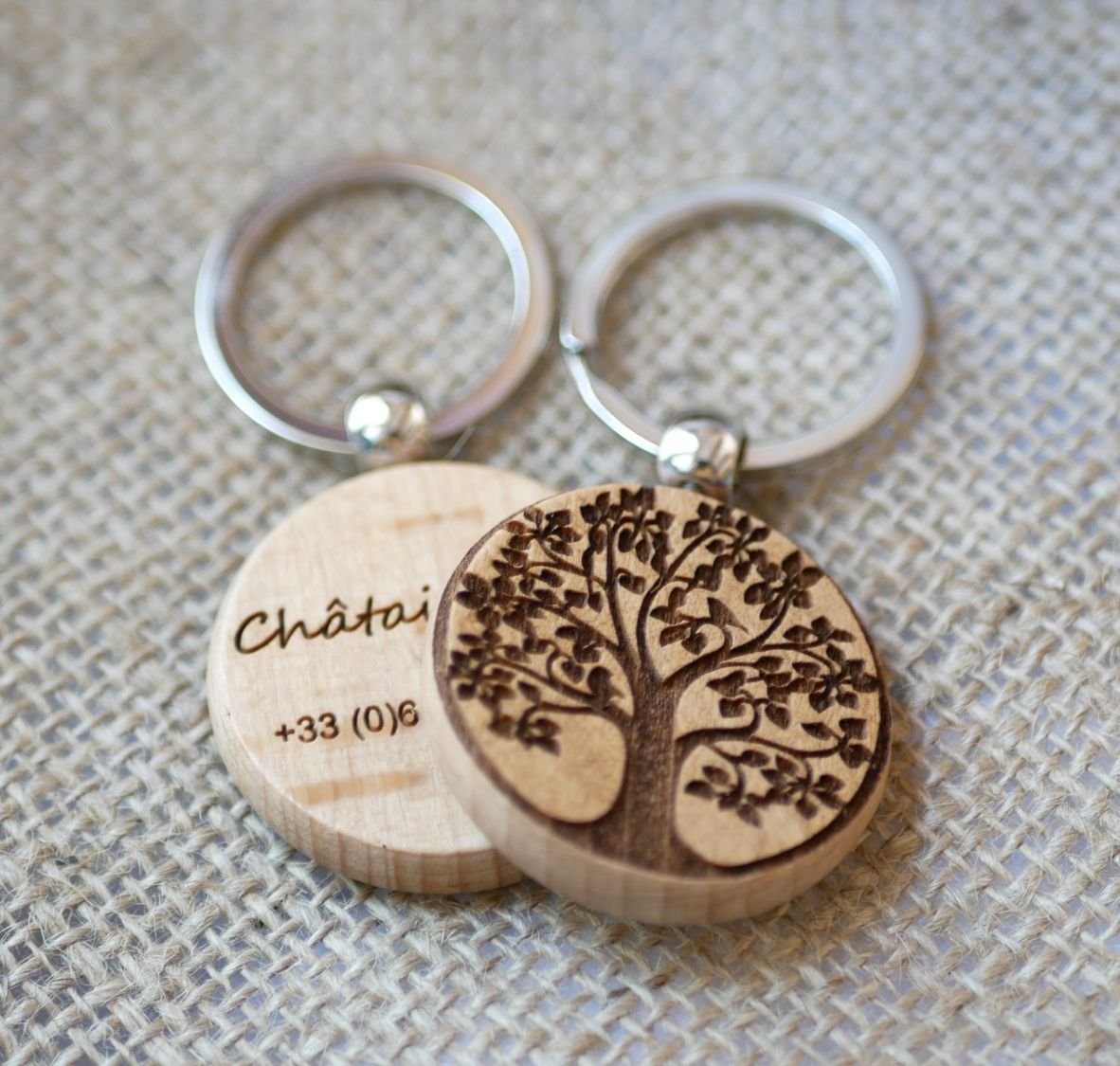 Ronde houten sleutelhanger te personaliseren door gravure