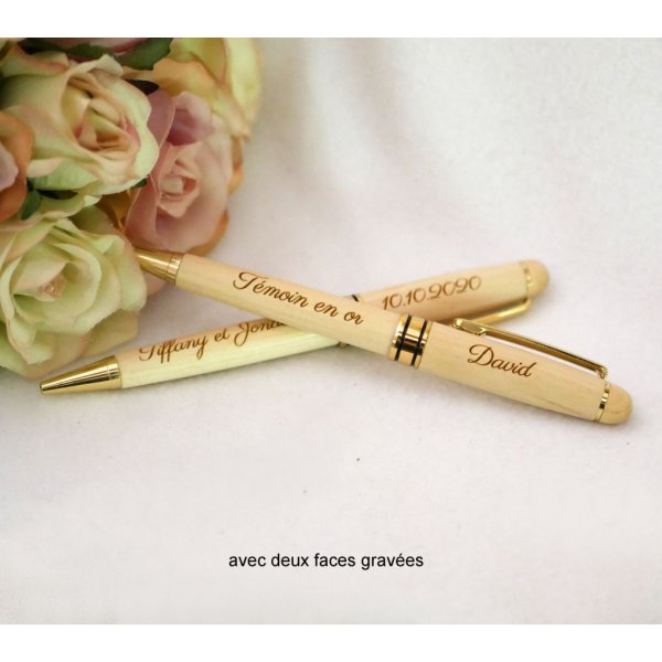 Gegraveerde licht houten pen om te personaliseren
