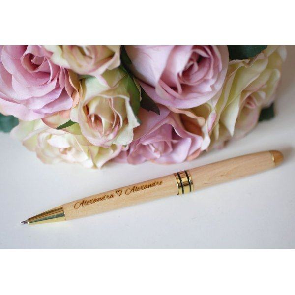 Gegraveerde licht houten pen om te personaliseren