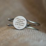 Messing en houten armband met aanpasbare cabochon 